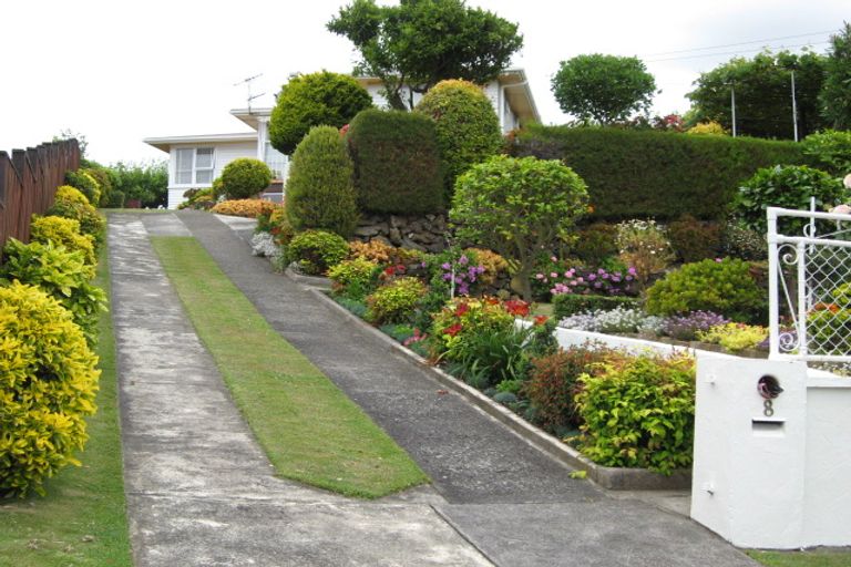 Photo of property in 8 Sullivan Avenue, Mangere Bridge, Auckland, 2022