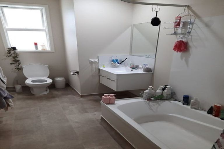 Photo of property in 26 Wilson Street, Newtown, Wellington, 6021