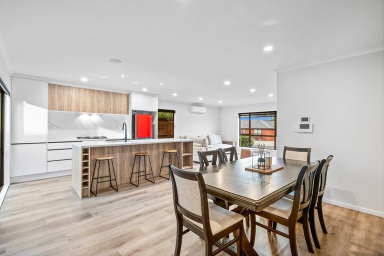 Photo of property in 4 Raoriki Road, Pukekohe, 2120