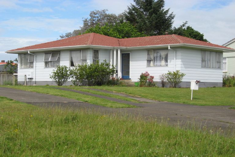 Photo of property in 82 Chingford Close, Mangere, Auckland, 2022