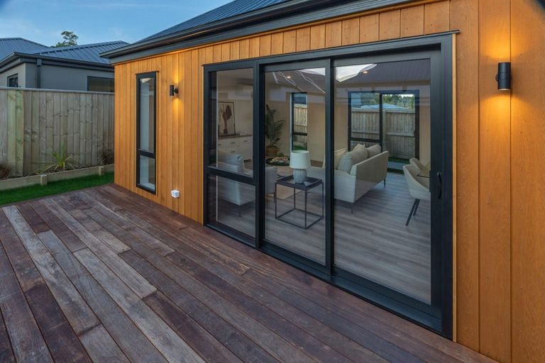 Photo of property in 7 Rakau Lane, Casebrook, Christchurch, 8051