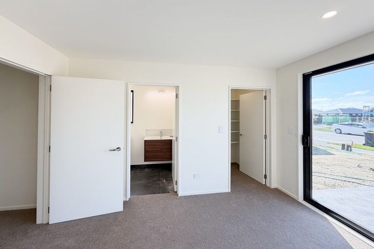 Photo of property in 1 Archibald Place, Halswell, 8025