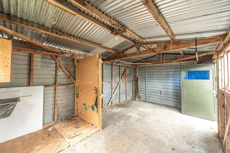 Photo of property in 184 Cornfoot Street, Castlecliff, Whanganui, 4501