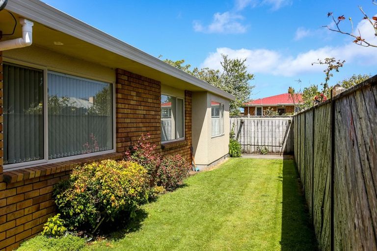Photo of property in 301 Huatoki Street, Upper Vogeltown, New Plymouth, 4310