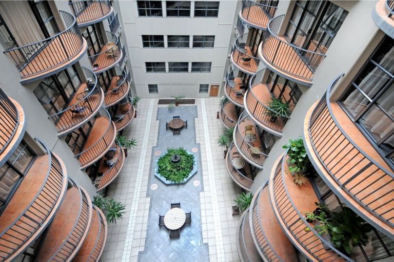 Photo of property in Atrium Apartments, 2o/154 The Terrace, Wellington Central, Wellington, 6011