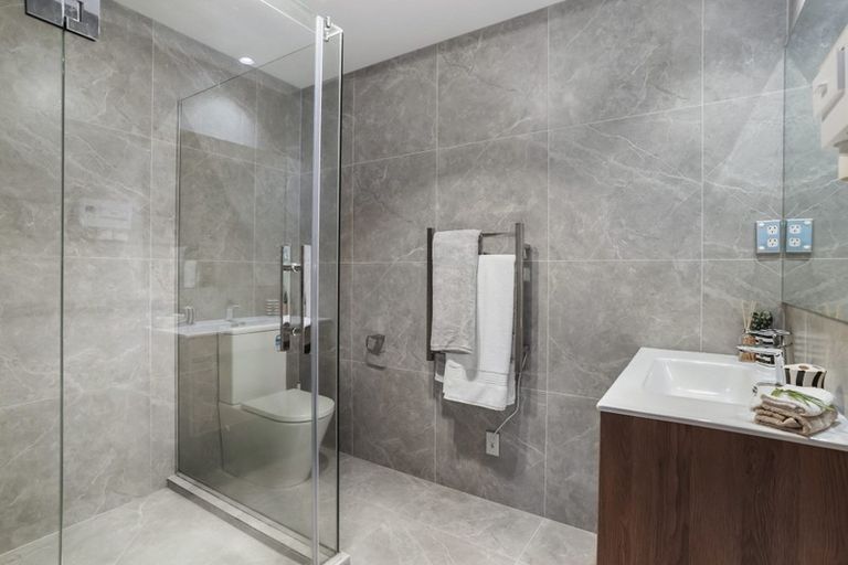 Photo of property in 25 Ahorangi Road, Silverdale, 0932