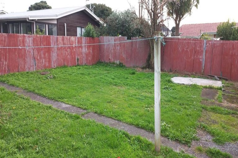 Photo of property in 62 Randwick Crescent, Moera, Lower Hutt, 5010