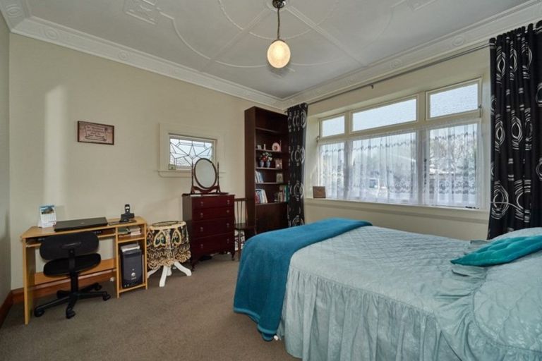 Photo of property in 34 Dahlia Street, Palmerston North, 4410