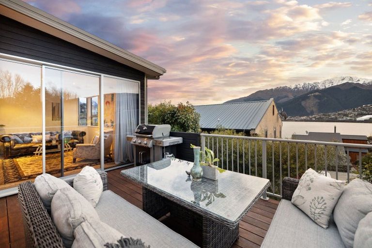 Photo of property in 538 Peninsula Road, Kelvin Heights, Queenstown, 9300