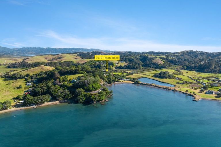 Photo of property in 851b Takatu Road, Tawharanui Peninsula, Matakana, 0986