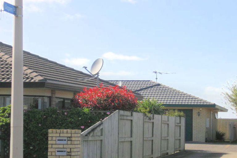 Photo of property in 53 Sandhurst Drive, Papamoa Beach, Papamoa, 3118