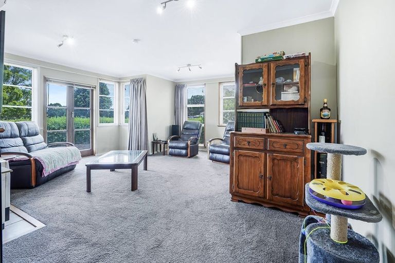 Photo of property in 28 Paul Crescent, Fairfield, Hamilton, 3214