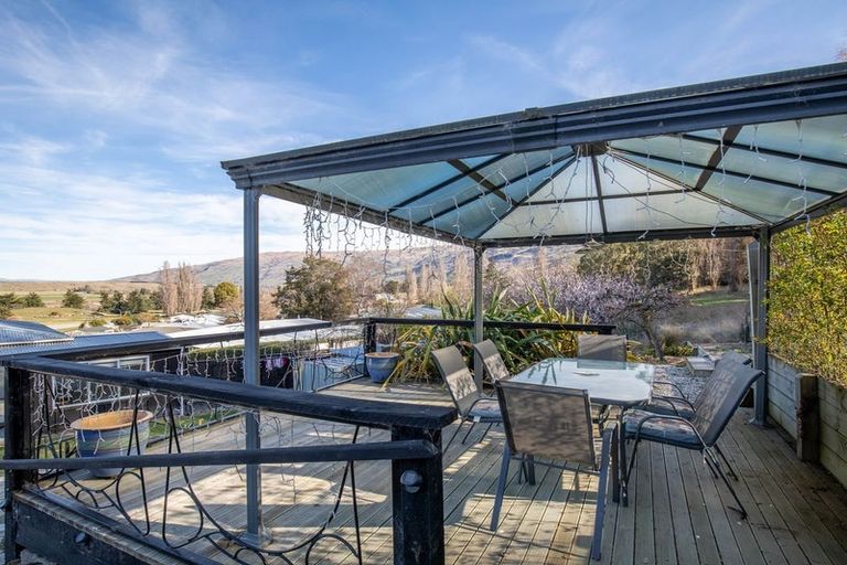 Photo of property in 25 Tamblyn Drive, Lake Roxburgh Village, Roxburgh, 9571