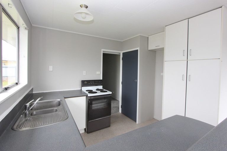 Photo of property in 29 Kowhai Street, Inglewood, 4330