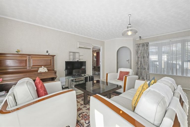 Photo of property in 79 California Drive, Totara Park, Upper Hutt, 5018