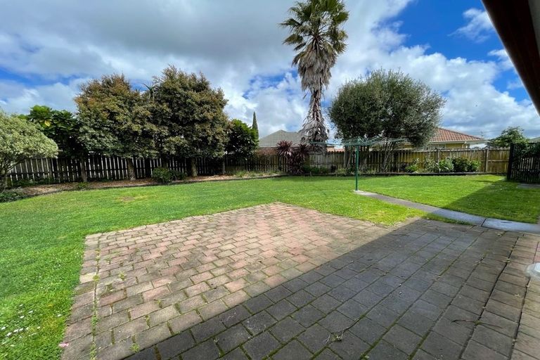 Photo of property in 3 Dowd Place, Flat Bush, Auckland, 2019