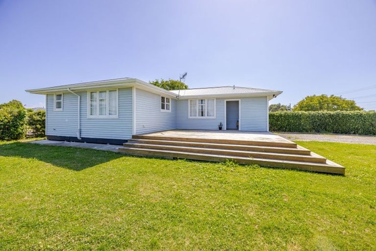 Photo of property in 21 Pitt Street, Clive, 4102