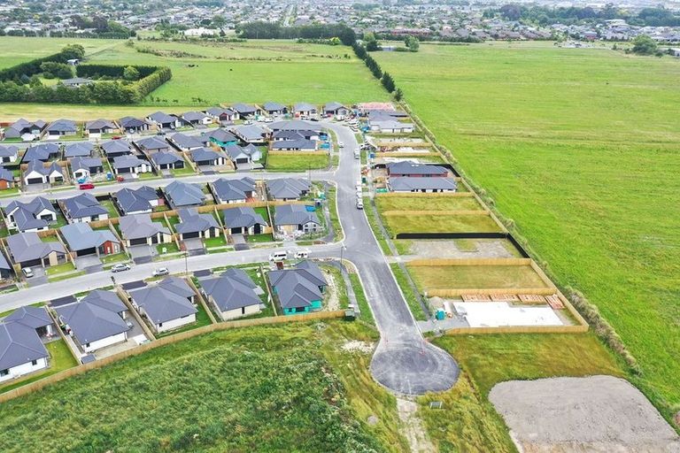 Photo of property in 73 Whitburn Avenue, Halswell, Christchurch, 8025