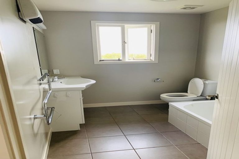 Photo of property in 39 Mooltan Street, Halfway Bush, Dunedin, 9010