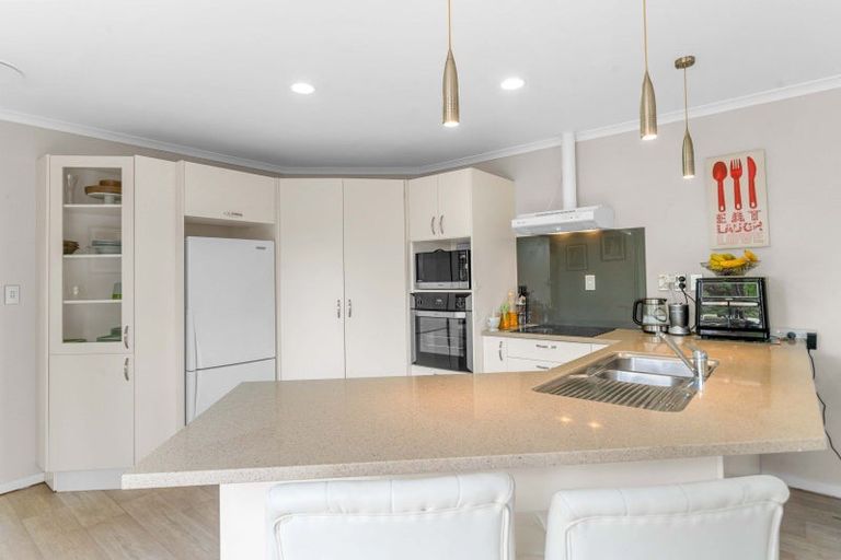 Photo of property in 311 Gravatt Road, Papamoa Beach, Papamoa, 3118