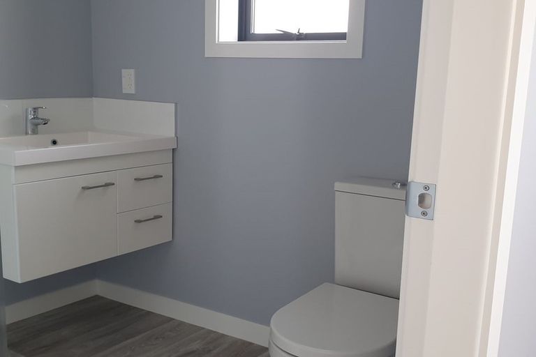 Photo of property in 27 Kaki Drive, Kenepuru, Porirua, 5022