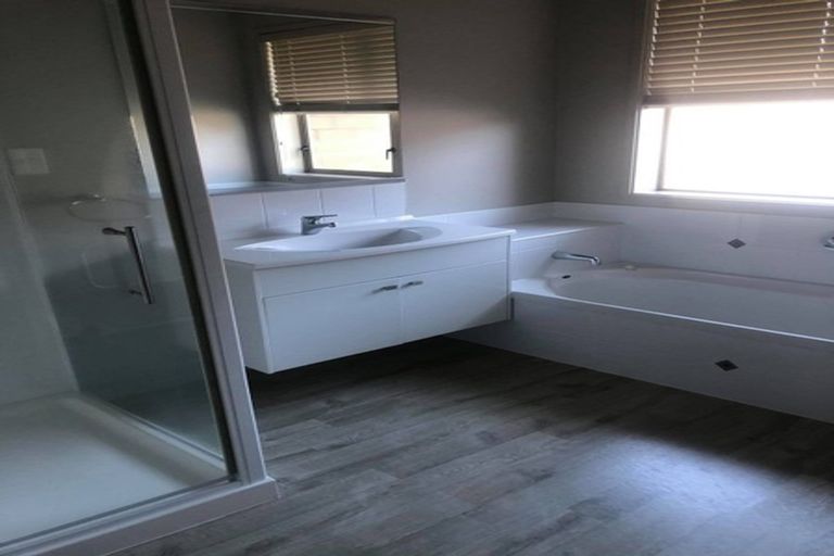 Photo of property in 28 Kinder Place, Ngongotaha, Rotorua, 3010