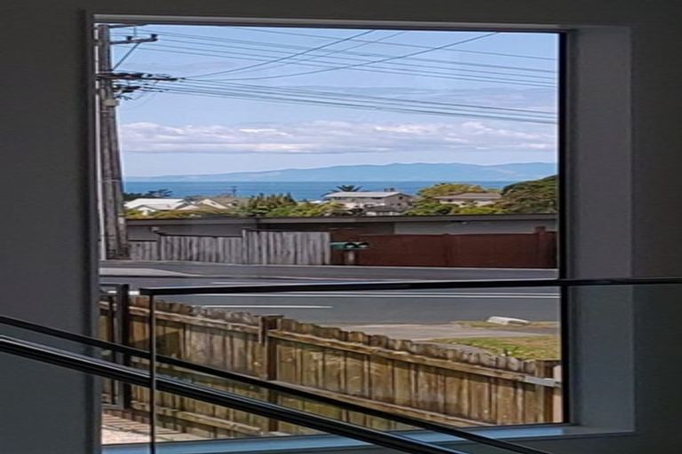 Photo of property in 702a East Coast Road, Pinehill, Auckland, 0632