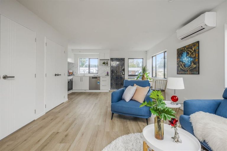 Photo of property in 21 Miles Avenue, Papatoetoe, Auckland, 2025