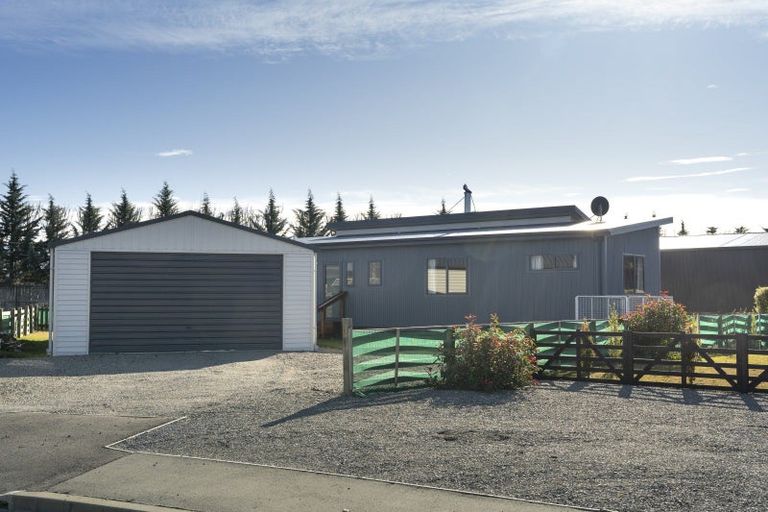 Photo of property in 17 Cirrus Place, Omarama, 9412
