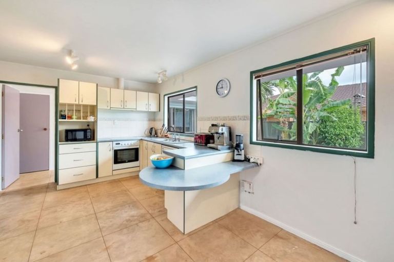 Photo of property in 29 Lakeside Drive, Pahurehure, Papakura, 2113
