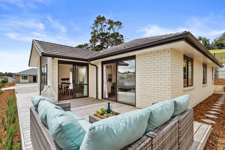 Photo of property in 36 Anne Burton Drive, Warkworth, 0910