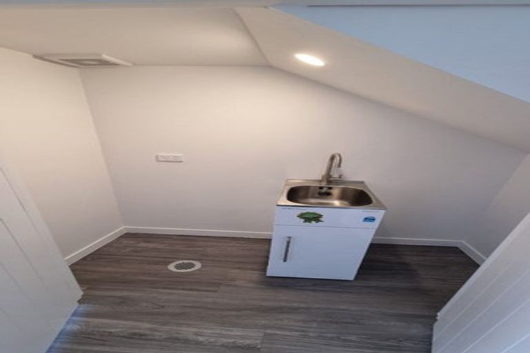 Photo of property in 2e Ellen Avenue, Hillcrest, Auckland, 0627