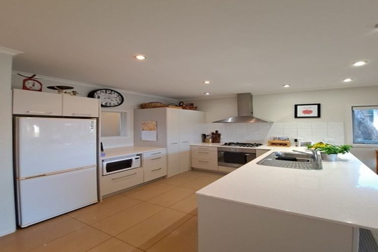 Photo of property in The Strand, 1/16 Ronald Street, Strandon, New Plymouth, 4312