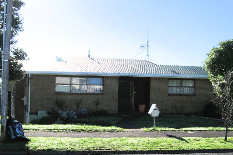 Photo of property in 20 Hamblyn Crescent, Nawton, Hamilton, 3200