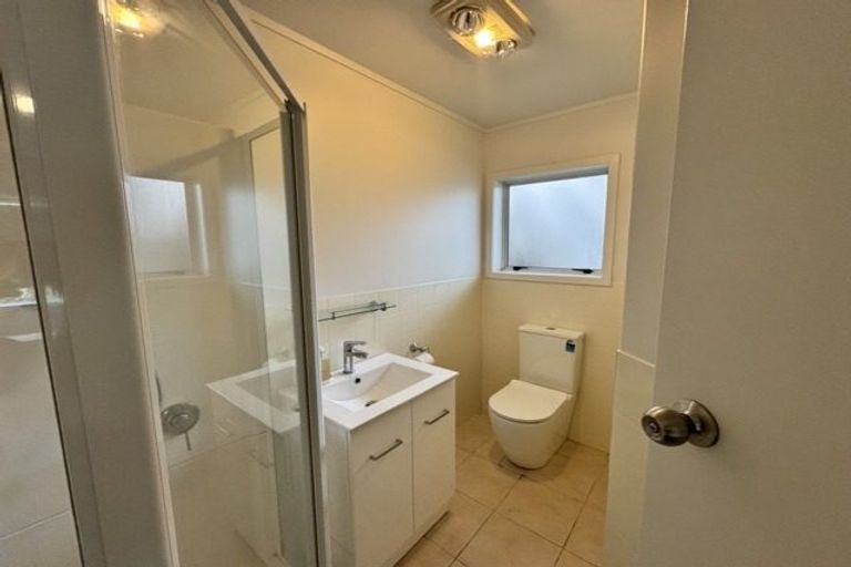 Photo of property in 364 Great South Road, Opaheke, Papakura, 2113