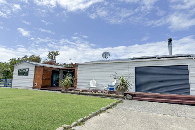Photo of property in 21 Ymca Road, Mahia, Nuhaka, 4198
