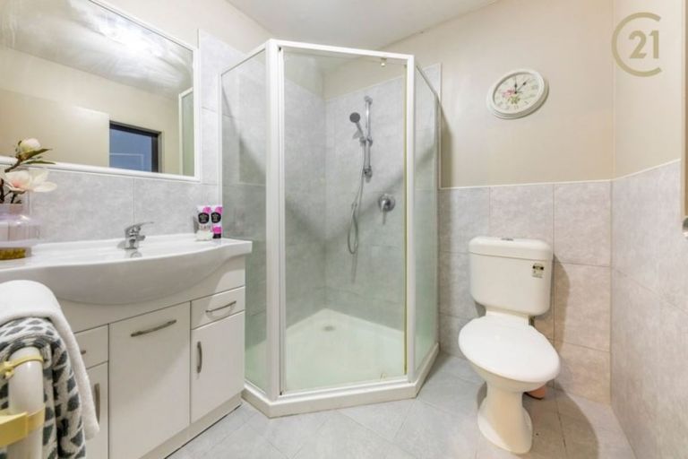 Photo of property in 147 Keri Vista Rise, Papakura, 2110