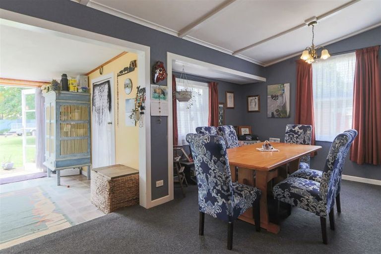 Photo of property in 13 Maire Street, Inglewood, 4330