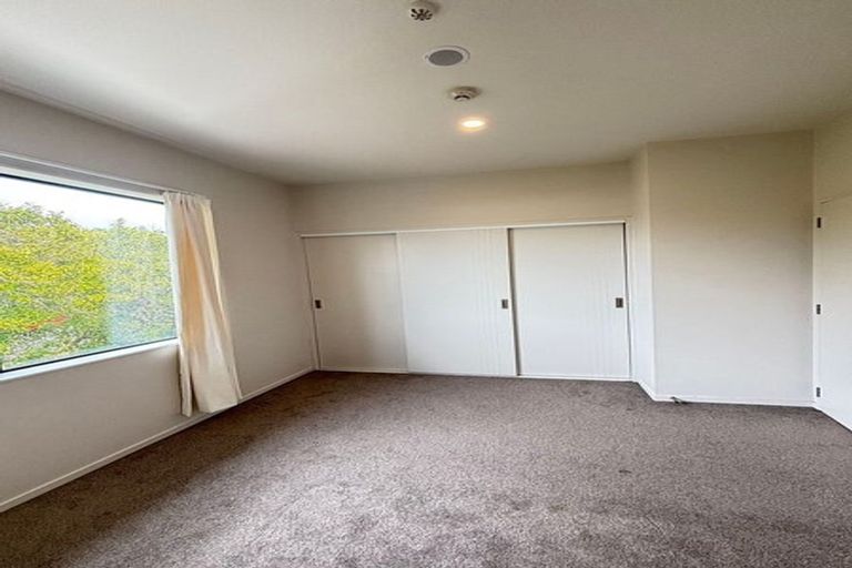 Photo of property in 8/1 Kaponga Crescent, New Lynn, Auckland, 0600