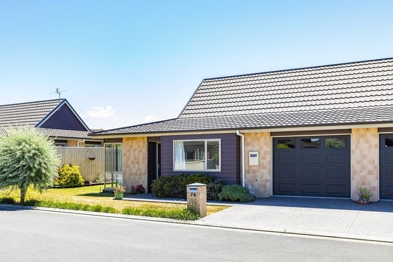 Photo of property in 3 Reeves Road, Rangiora, 7400