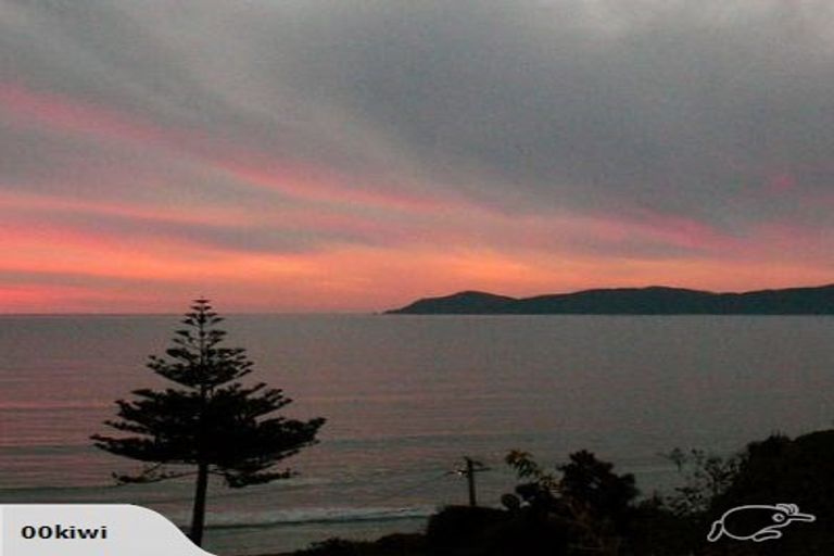 Photo of property in 19 The Crescent, Raumati South, Paraparaumu, 5032