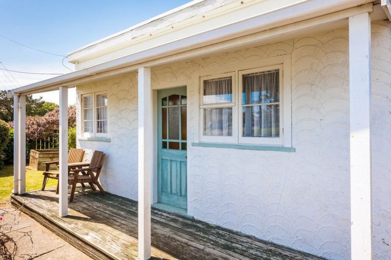 Photo of property in 24 Criterion Street, Bulls, 4818