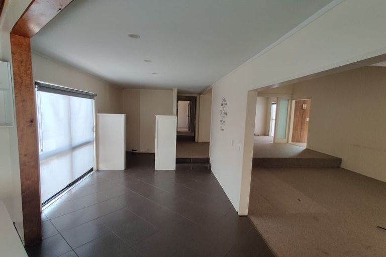 Photo of property in 31 Leaver Place, Weymouth, Auckland, 2103