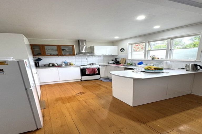 Photo of property in 66 Pooks Road, Ranui, Auckland, 0612