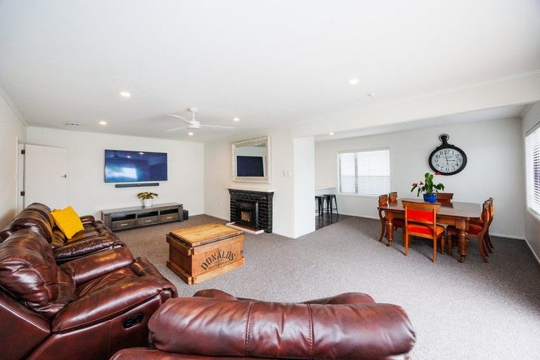 Photo of property in 28 Grey Street, Feilding, 4702