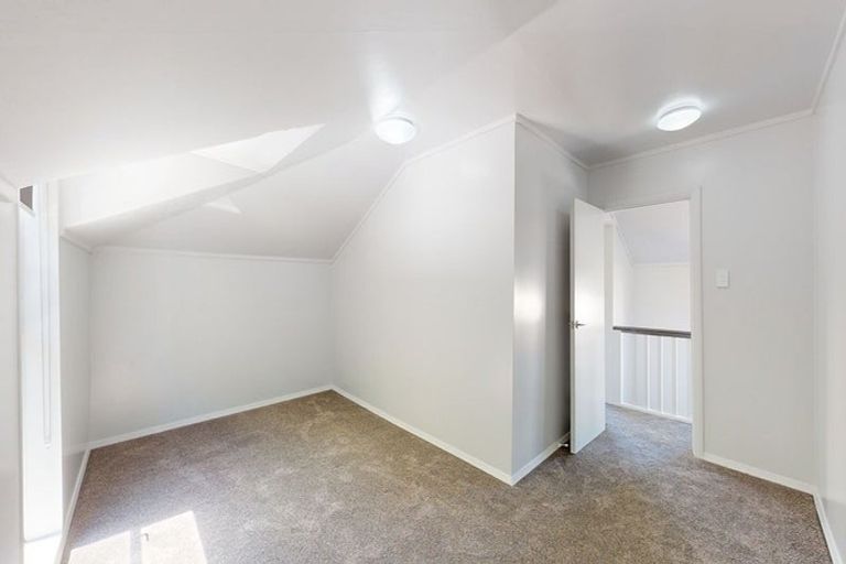 Photo of property in 141 Grant Road, Thorndon, Wellington, 6011