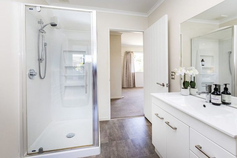 Photo of property in 3 Reeves Road, Rangiora, 7400