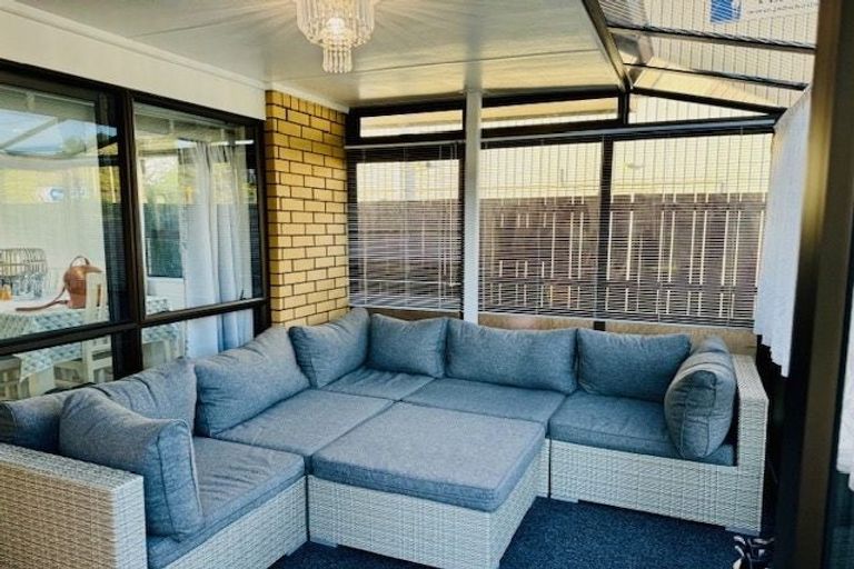 Photo of property in 4/327 Great South Road, Papakura, 2110