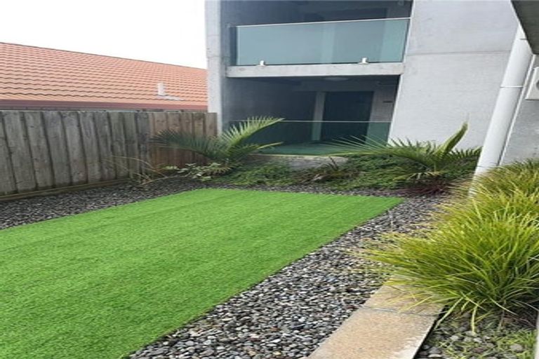 Photo of property in 6/9g East Street, Papakura, 2110