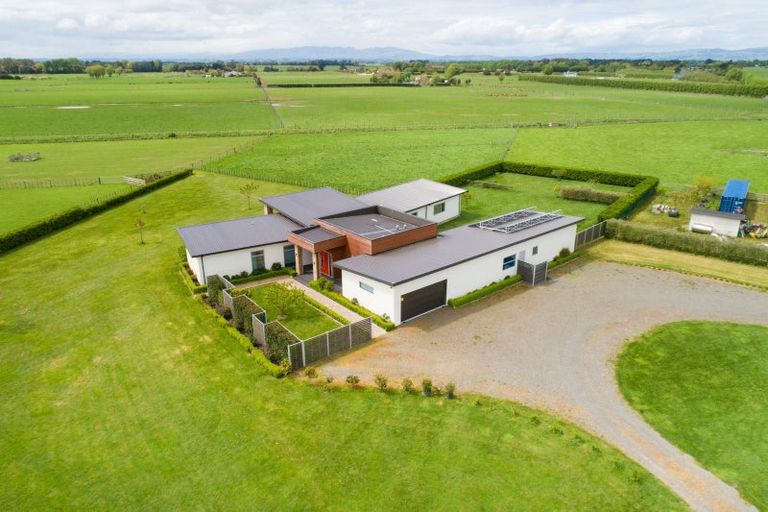 Photo of property in 171 Oroua Road, Kairanga, Palmerston North, 4475